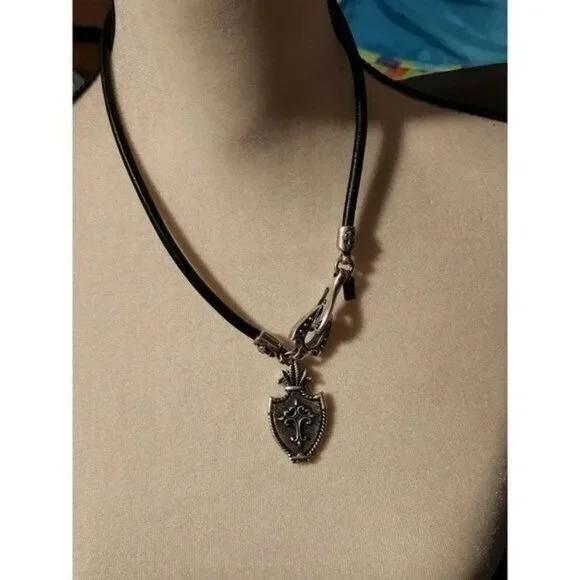 Leather Necklace Crest Man Gothic Family Crest Cross - Picture 9 of 10